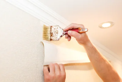 Pose de papier peint à Auxange — revêtements muraux et toiles de verre